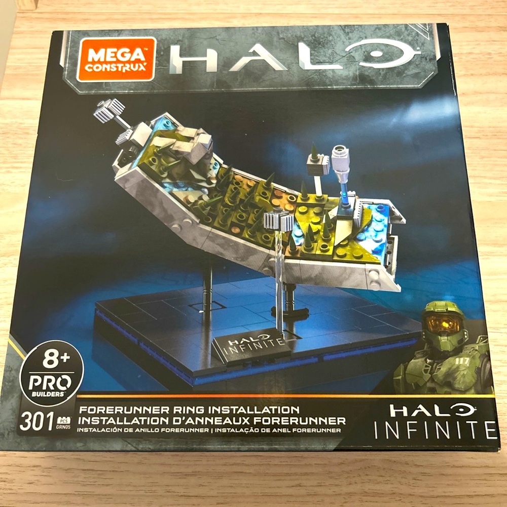 Halo 
New Mega Construx  
8+